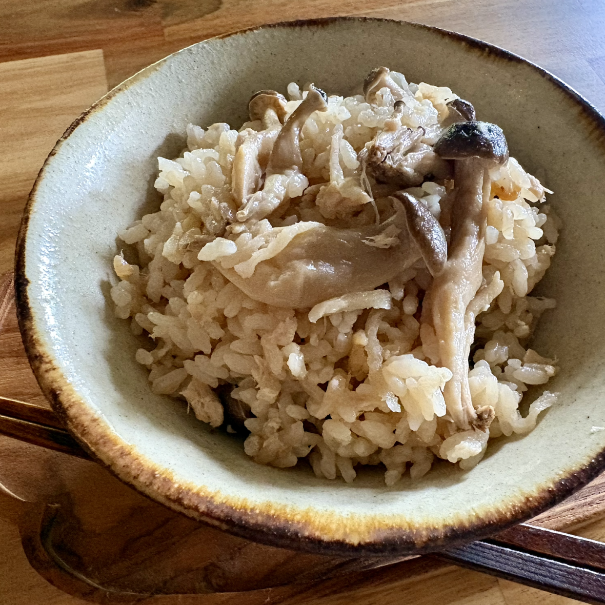  「ポン酢しょうゆ」で炊き込みご飯!? しめじと切干大根、ツナの旨み広がる秋の炊飯器レシピ 