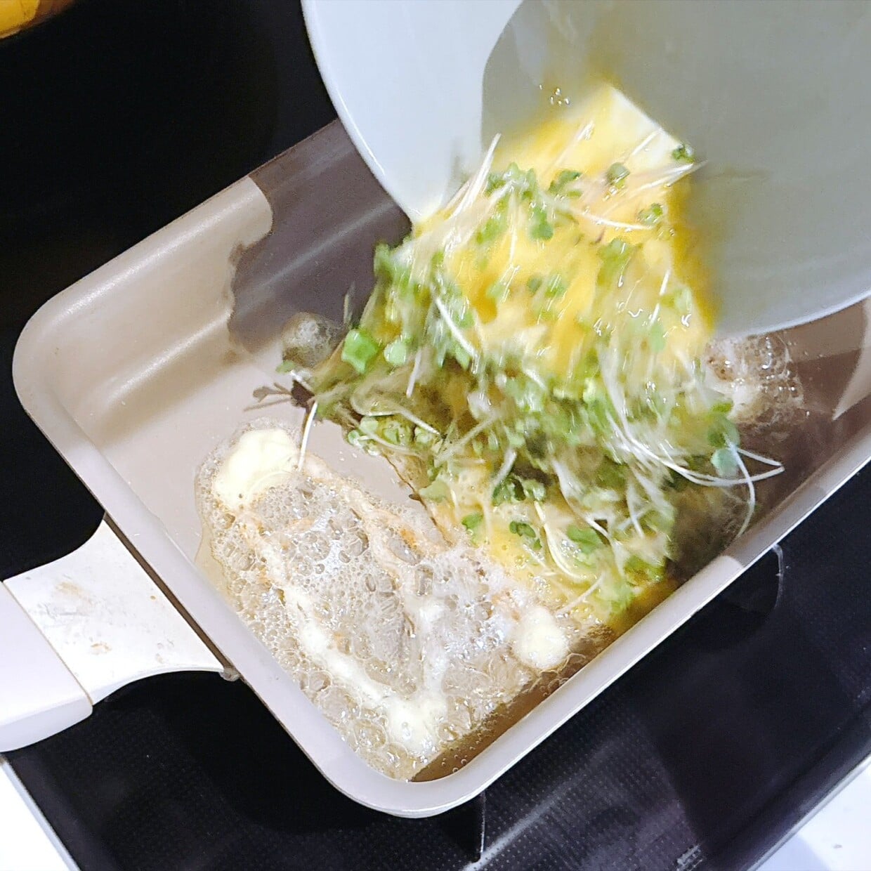  たった3分で完成！ブロッコリースプラウトとの“ふわシャキ”が絶妙な【卵炒め】「栄養も摂れちゃう！」 