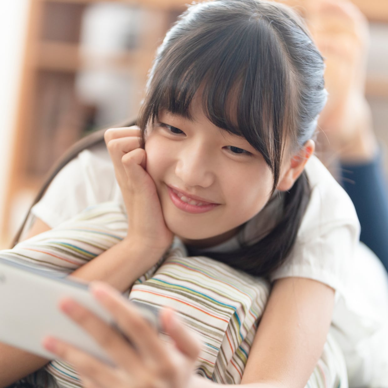  「人からどう見られるか」が1番大事？周囲の評価を気にする子どもに親ができる“3つの関わり方” 