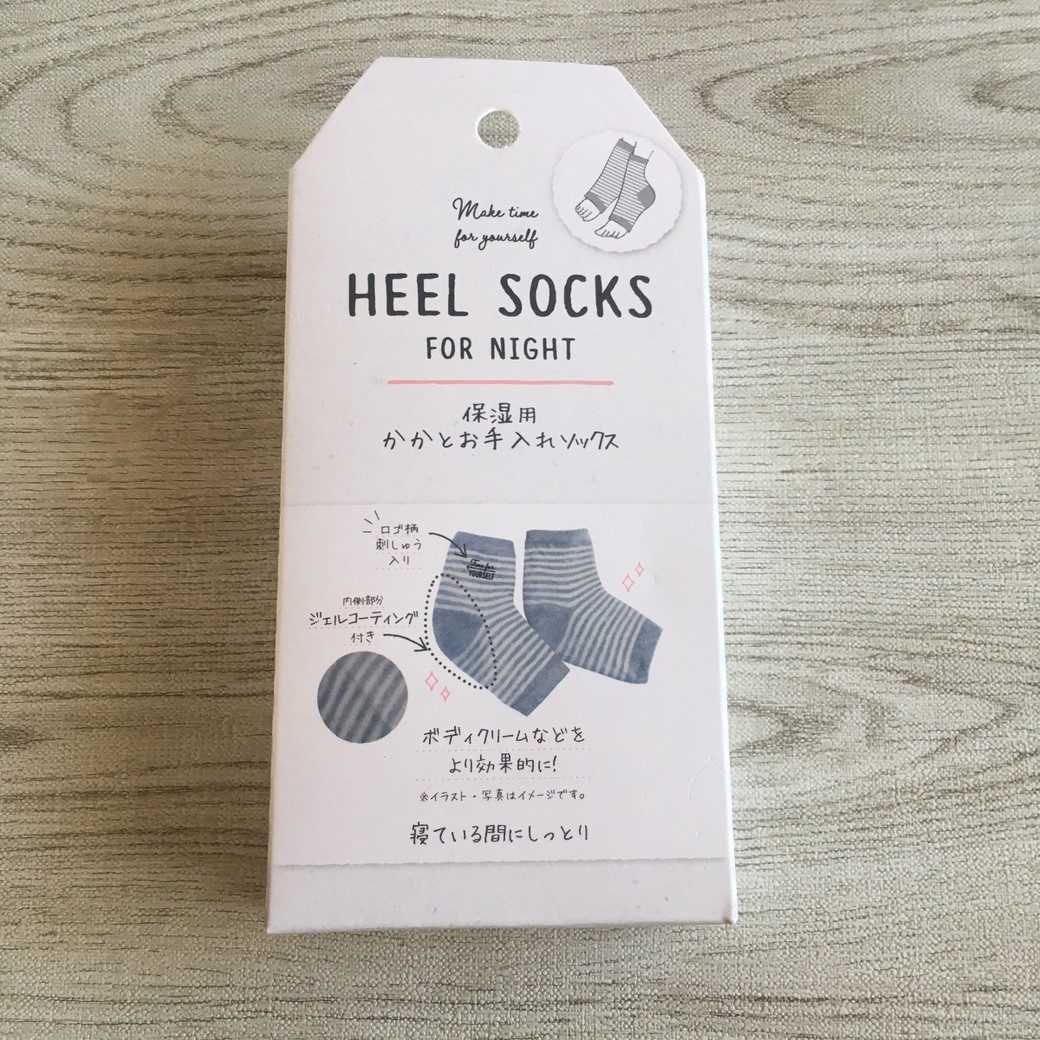 3COINS「HEEL SOCS 保湿用かかとお手入れソックス」