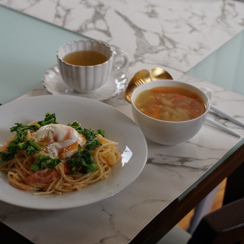 「いつもと違う料理」でご飯したくを楽しく。食卓が華やぐフルーツ入りサラダ