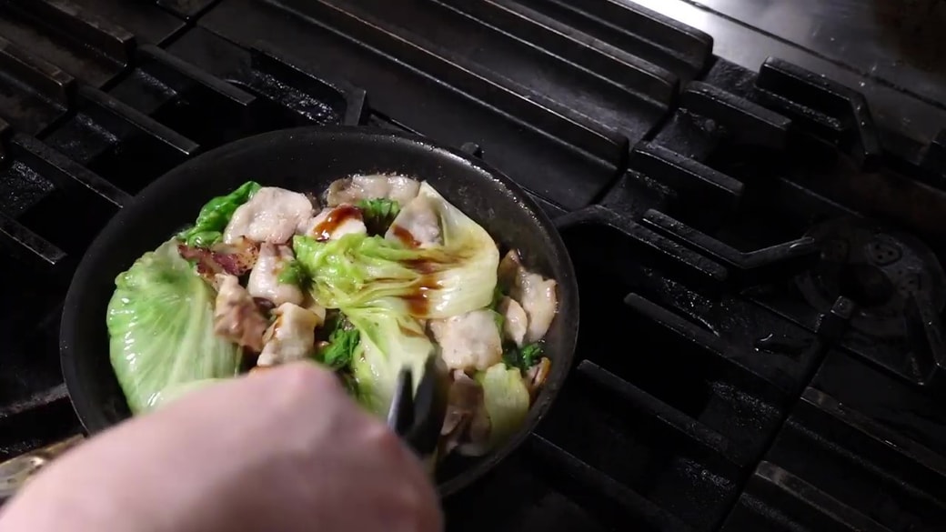 調味料を加える