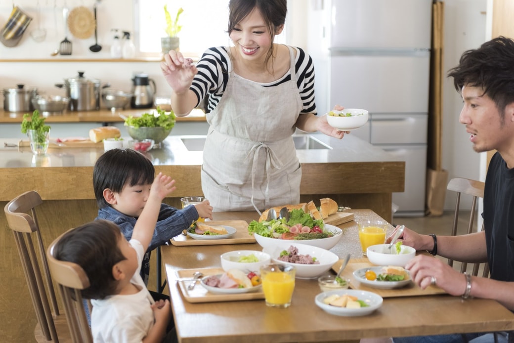 家族で食事