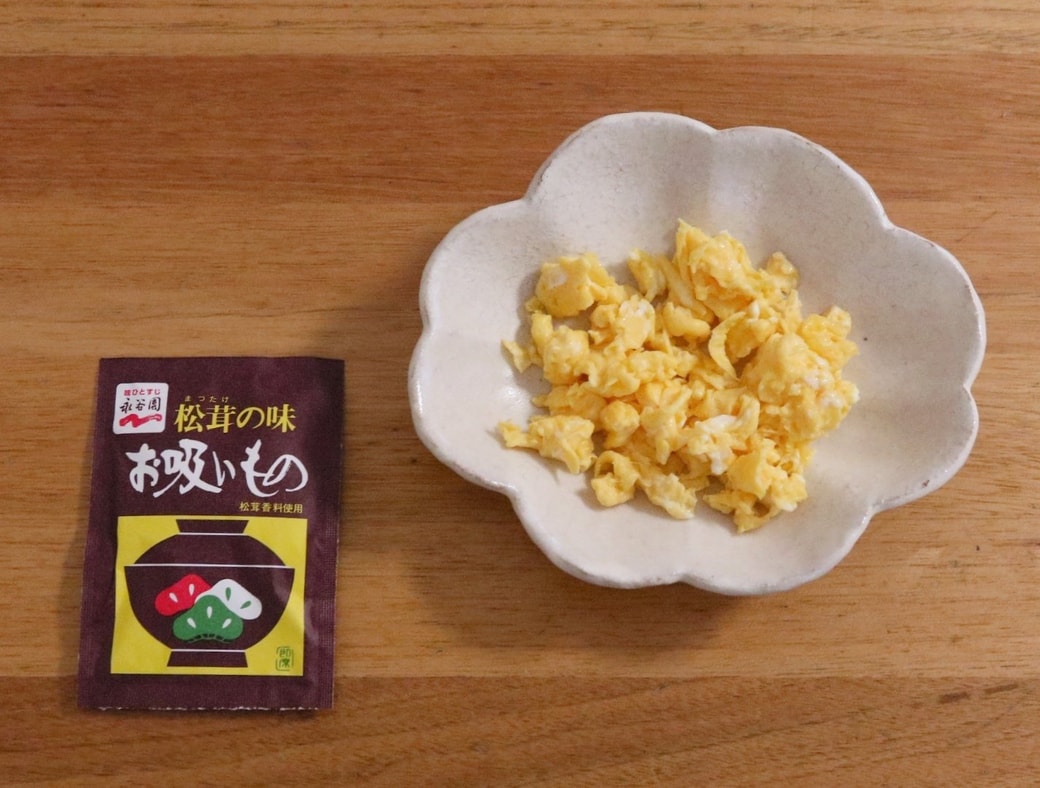 「お吸いものの素」でおにぎりが料亭の味に！炒り卵と合わせた絶品メニューご紹介 