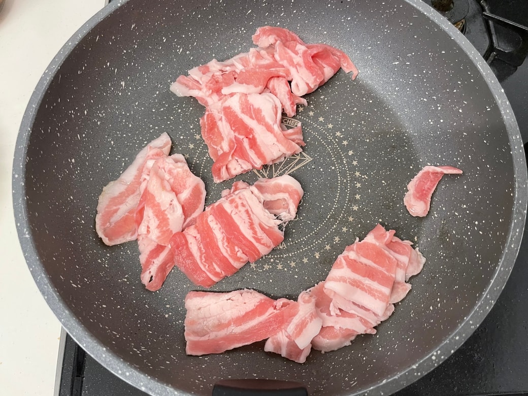 豚バラ肉とナスのさっぱり黒酢照り焼き