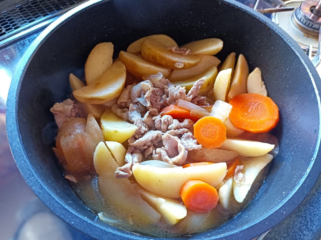 最高に簡単な「肉じゃが」レシピ