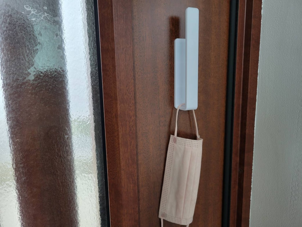 浮かせる収納