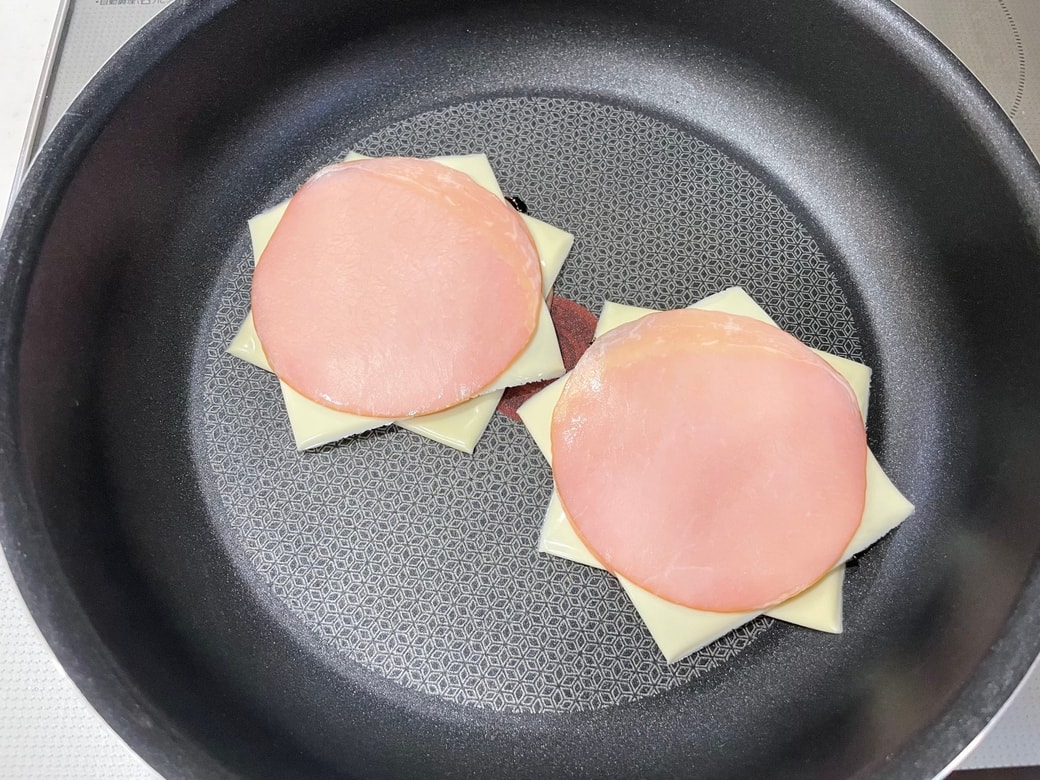 「ハムと韓国のりのカリカリチーズ焼き」作り方1