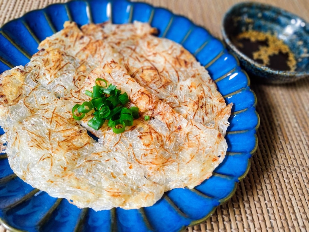 刺身のツマで作る大根チーズチヂミ