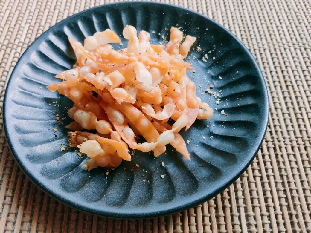 春巻き、餃子の皮のパリパリ揚げ