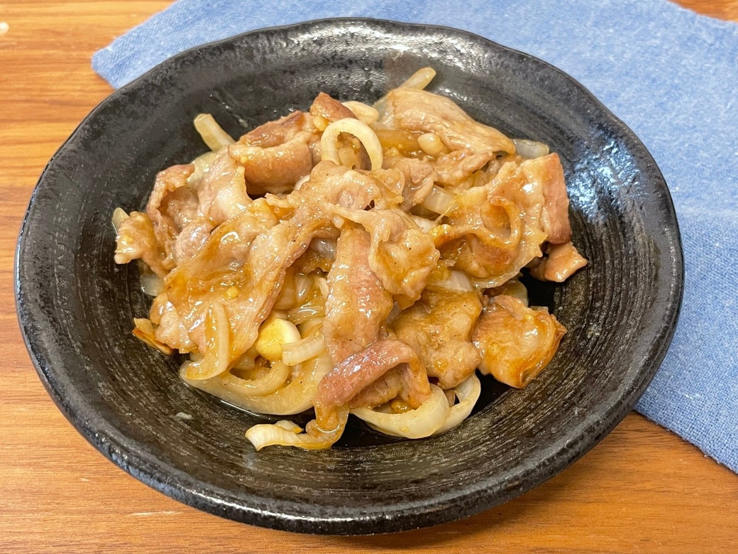 豚肉と玉ねぎの甘辛みそ炒め