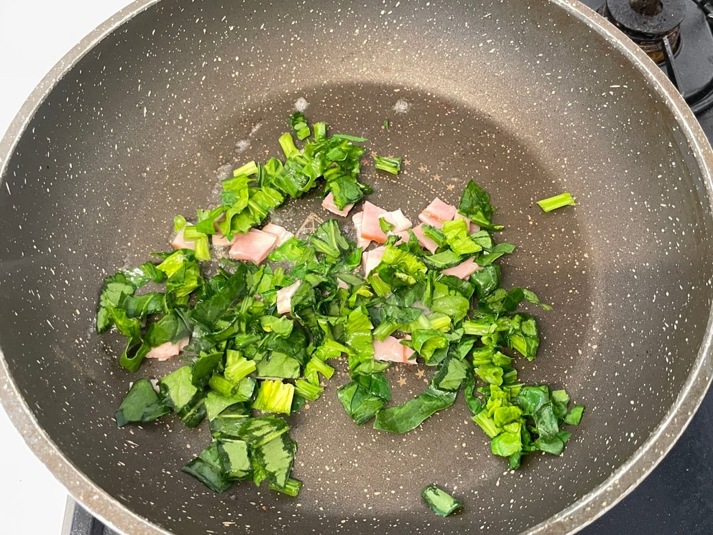 ほうれん草とベーコンの混ぜご飯