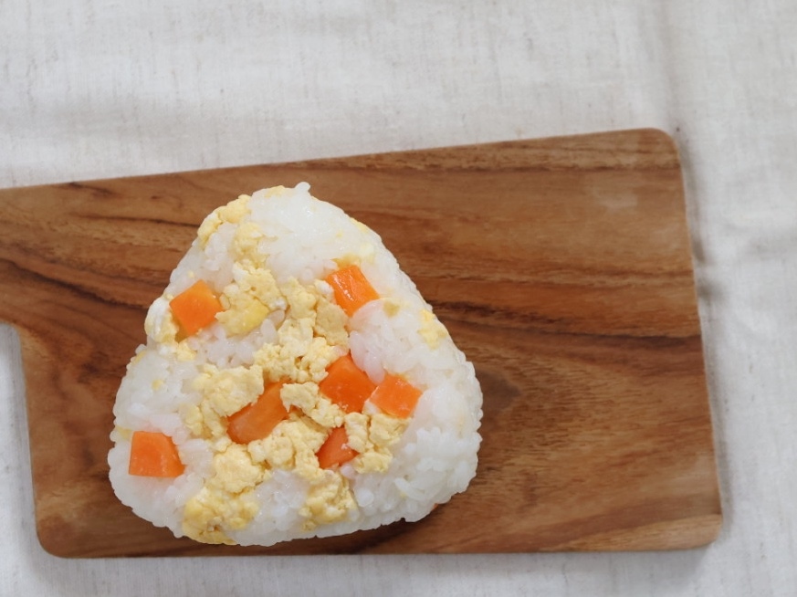これ毎朝食べたい！電子レンジに任せるだけ「栄養たっぷりおにぎり」つくりかた