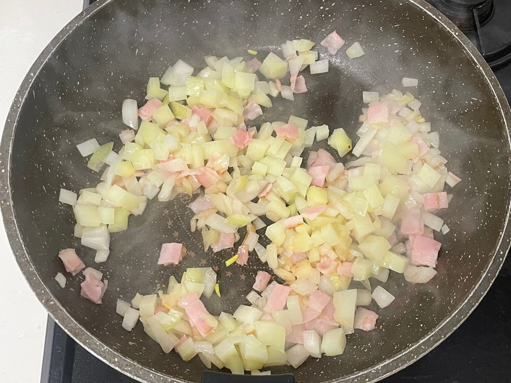 じゃがいもと玉ねぎのスパニッシュオムレツ