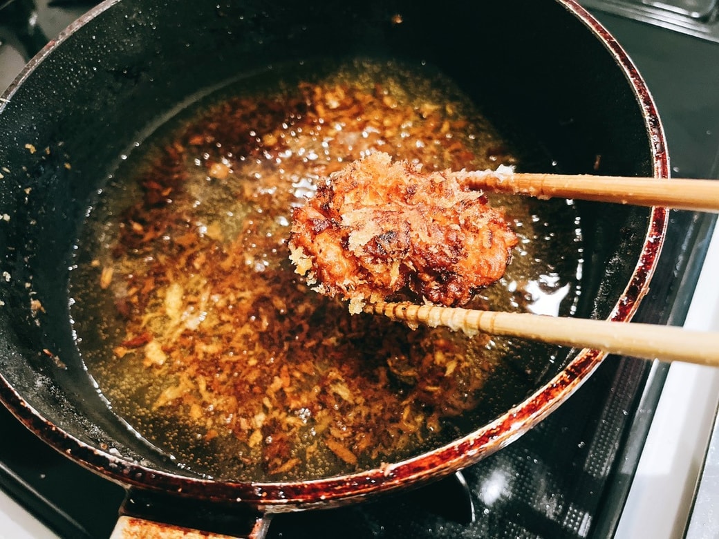 揚げ物を終えた油