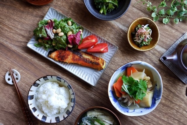 栄養のバランスがとれた食卓