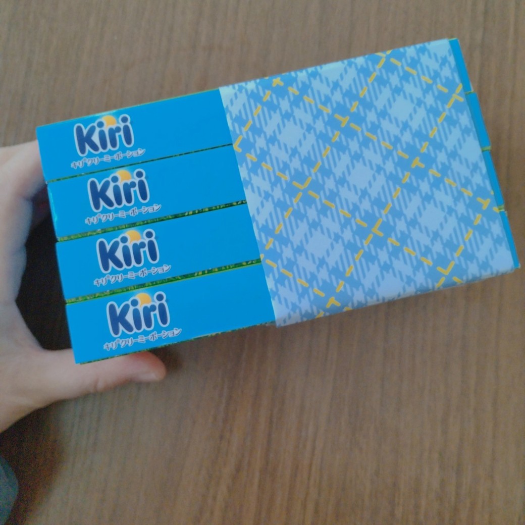 Kiriのクリームチーズの空き箱