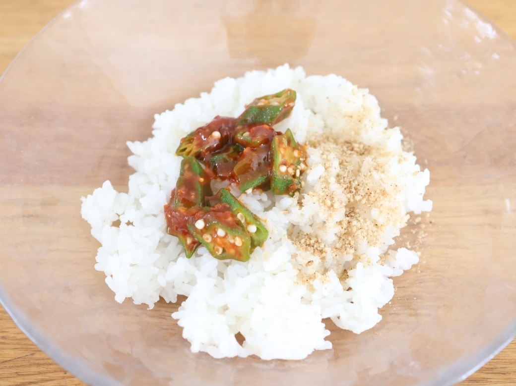 【満足感たっぷりおにぎり】ごはんに混ぜると“贅沢な味になる”夏におすすめの具材とは