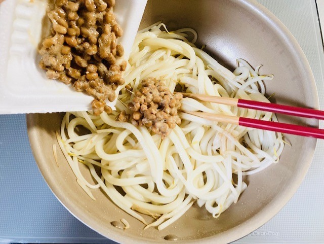 納豆ともやしの焼うどん