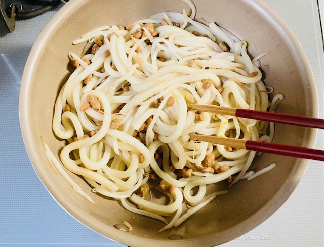 納豆ともやしの焼うどん