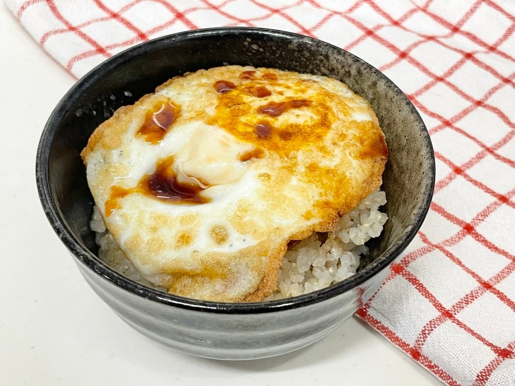 フライドエッグ丼