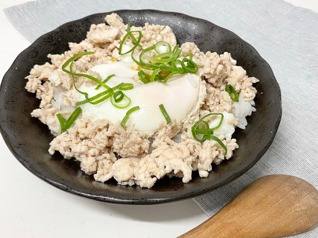 鶏ひき肉丼