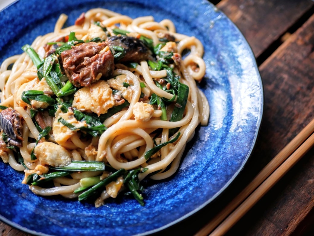 鯖缶焼きうどん