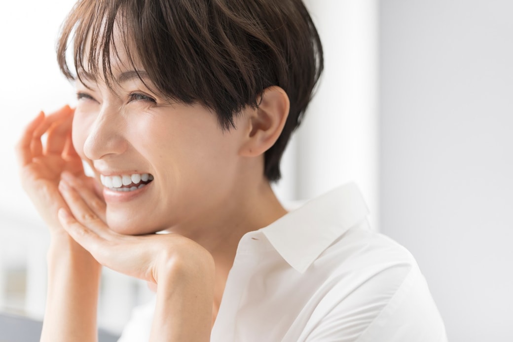笑顔の女性