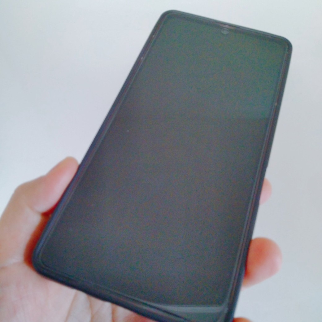 きれいに掃除をしたスマホの画面