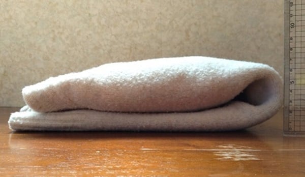 ふつうのたたみ方を横から