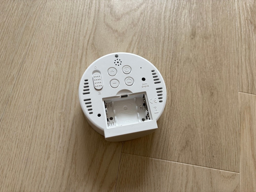時計の電池ボックス