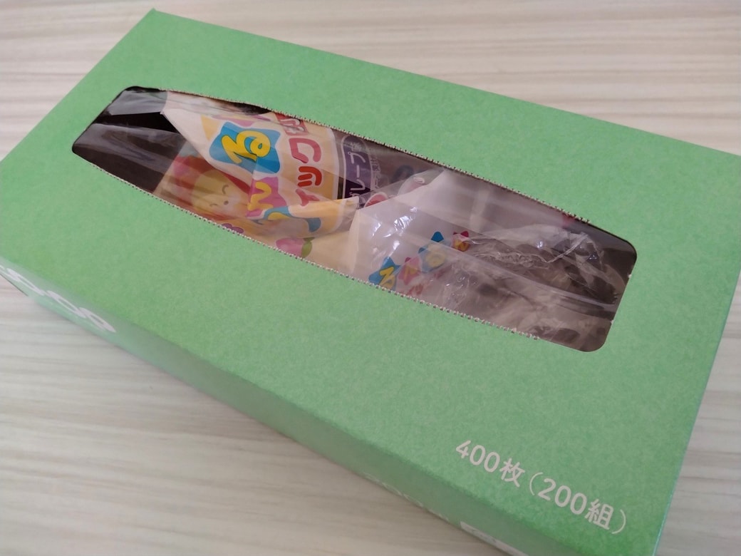 菓子袋を捨てた