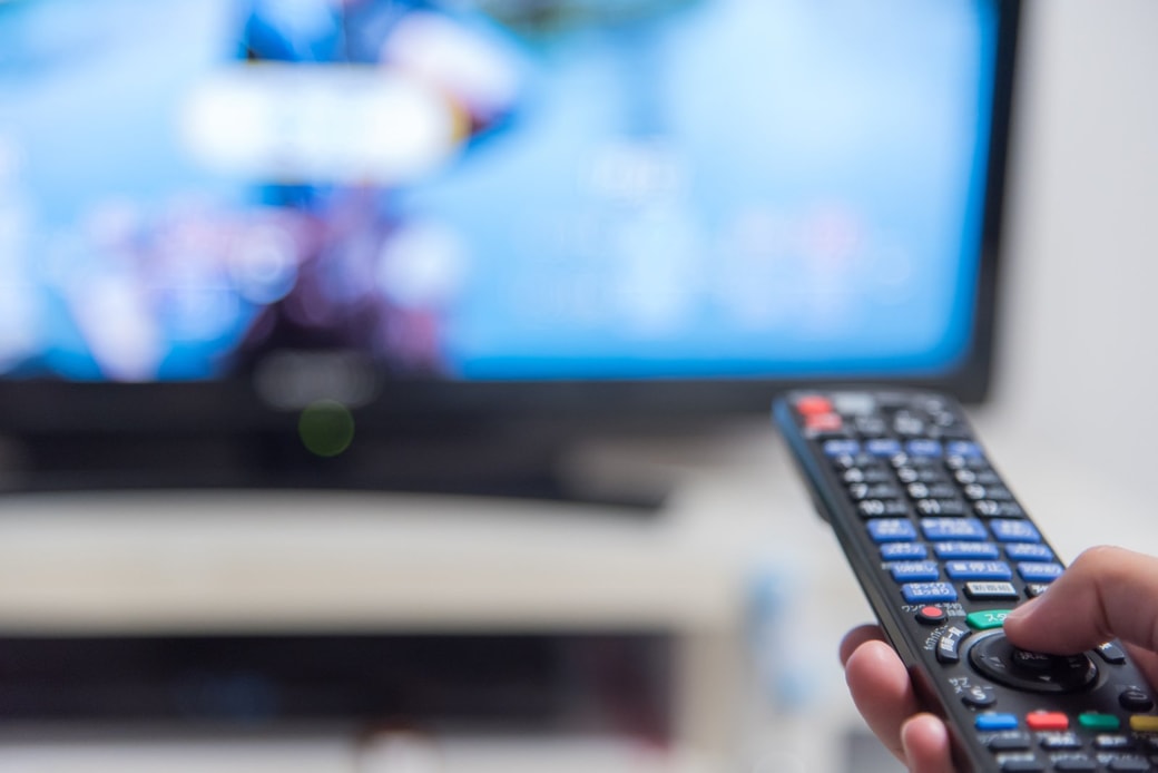 テレビとリモコン