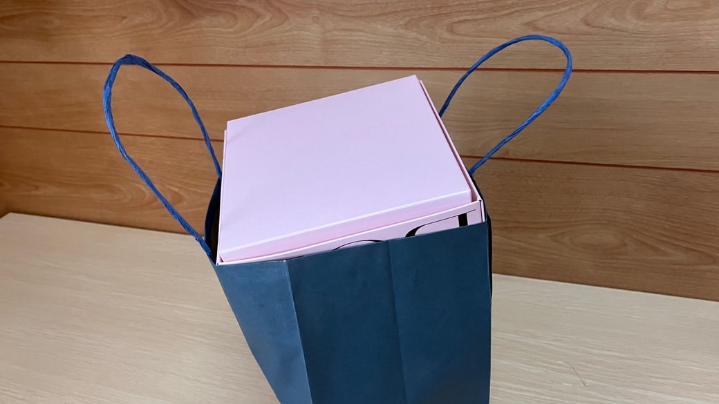 紙袋に入らない荷物