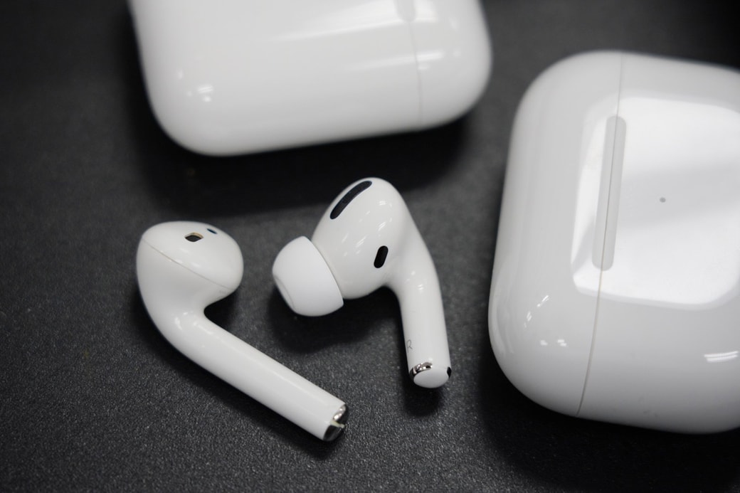 AirPods