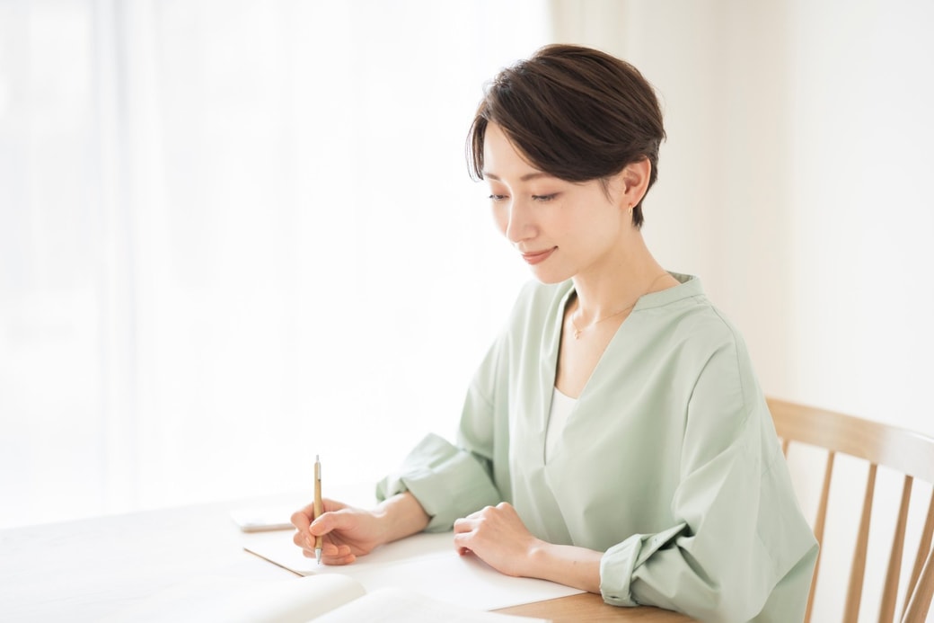 勉強する人