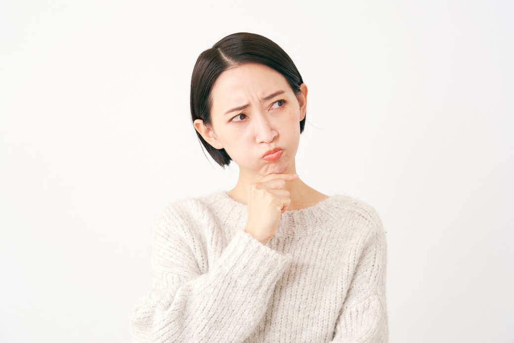 怒る女性
