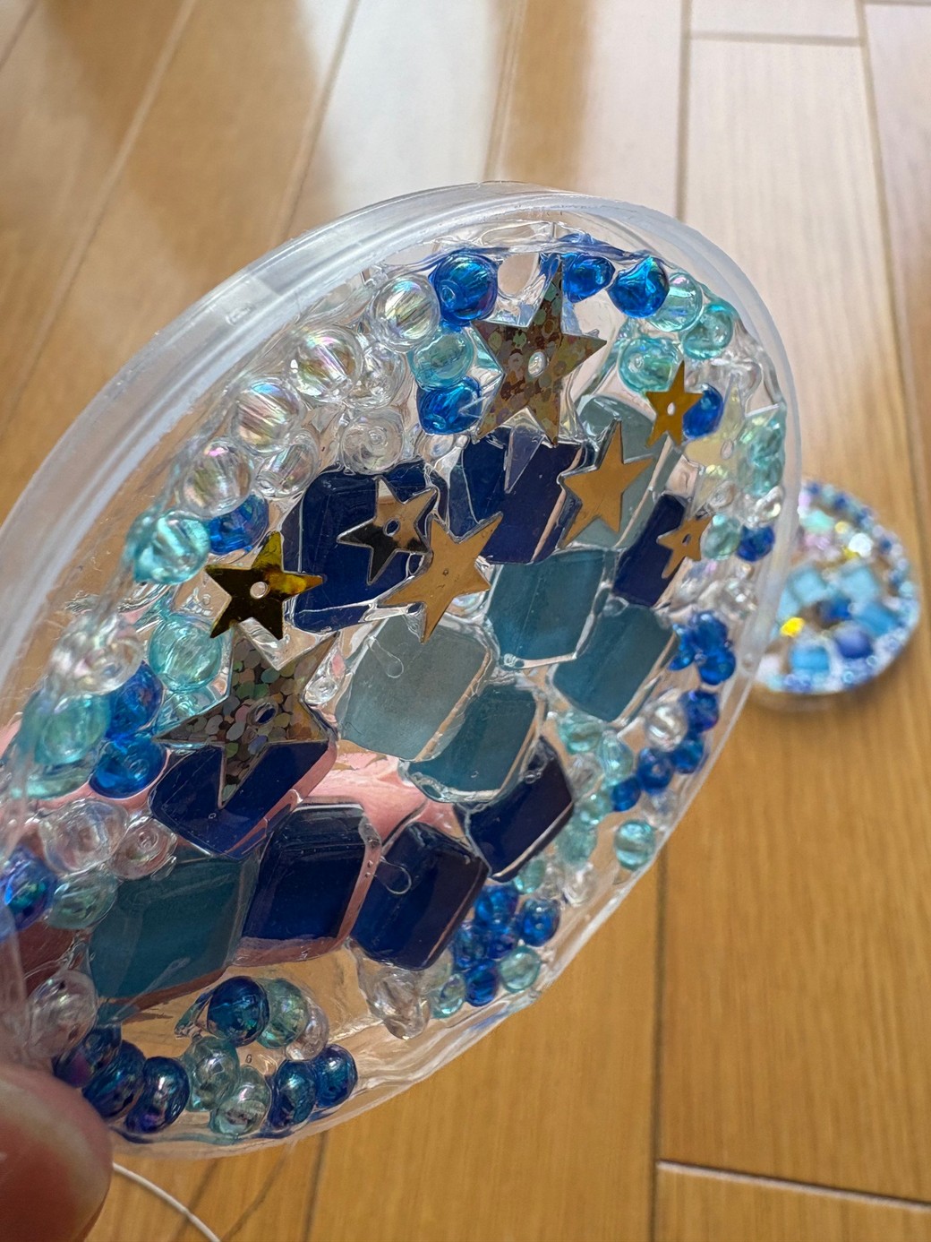 プリングルズのふたで作ったオーナメント