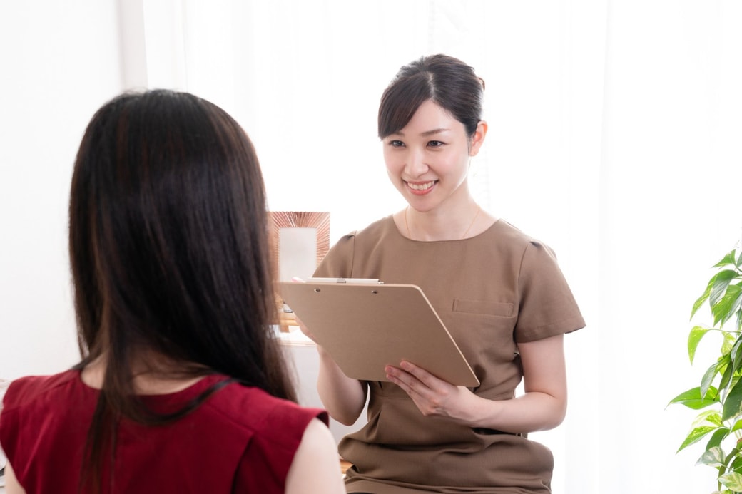 カウンセリングを受ける女性