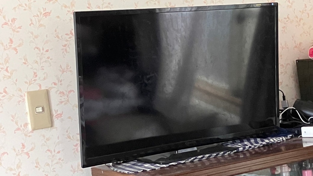 手垢がついたテレビ