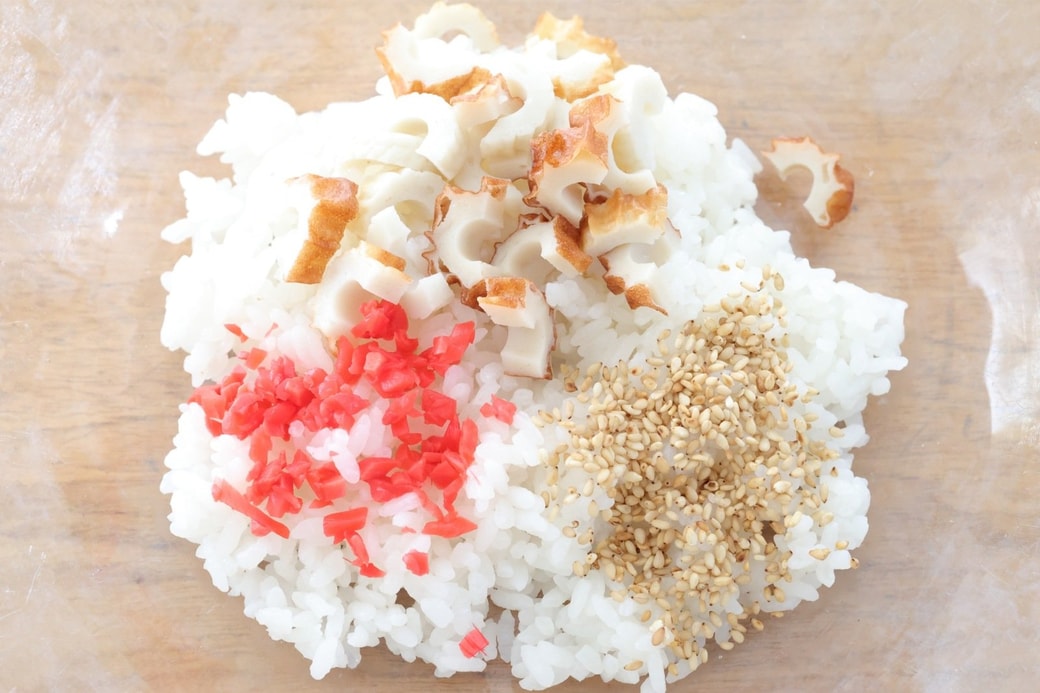 「ちくわと紅しょうがの酢飯おにぎり」