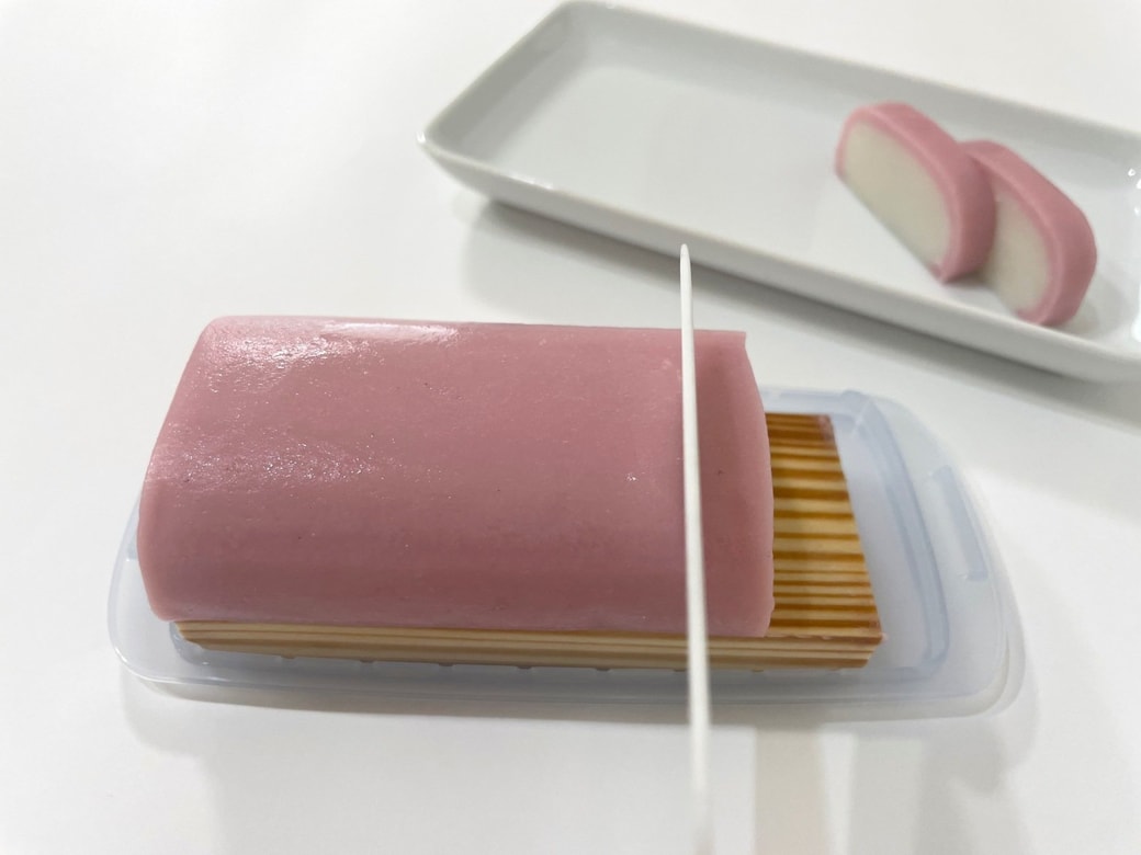 おいしい厚みに切れる目盛りつき