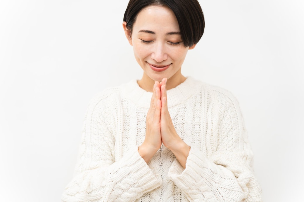 感謝する女性