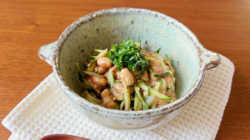 きゅうりと梅干しと大葉の納豆和え