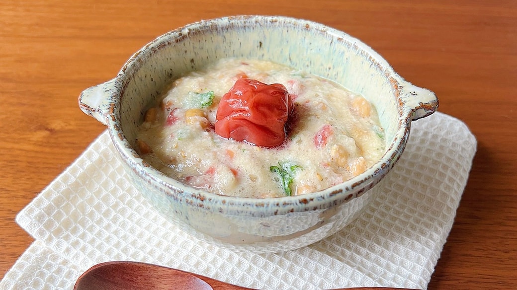 とろろと梅干しと大葉の納豆和え