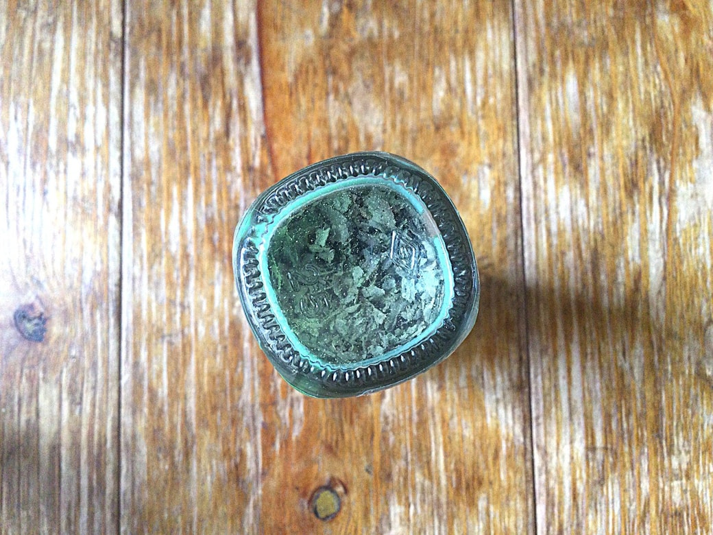 バジルの瓶