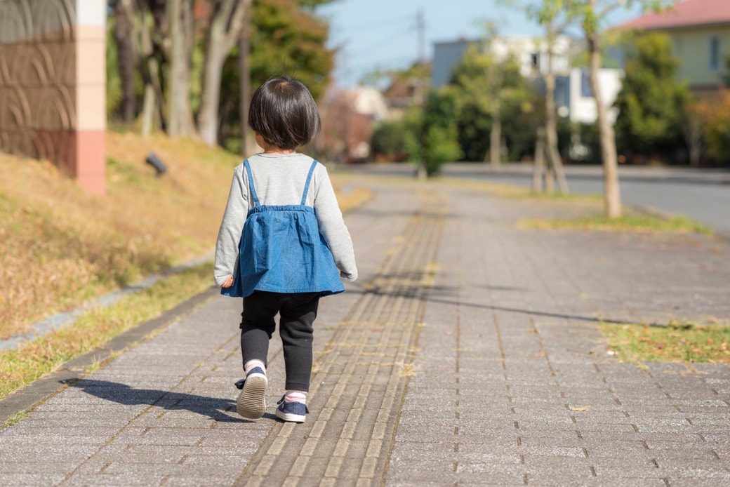 子ども