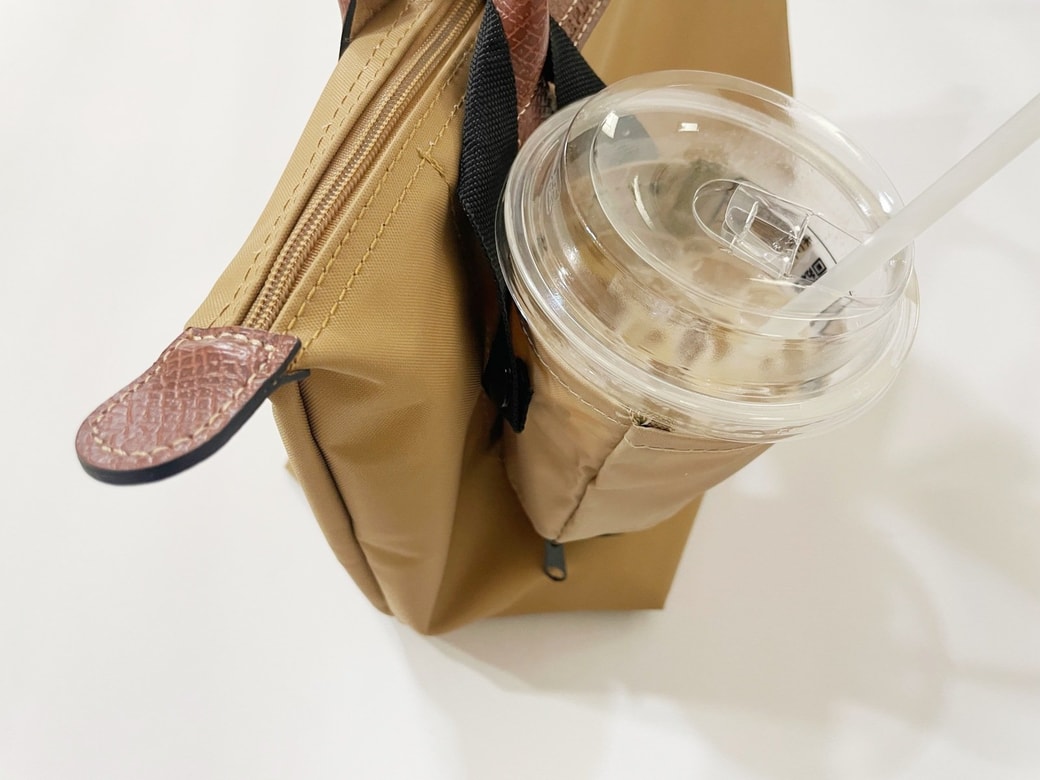 カップホルダーとしても使える