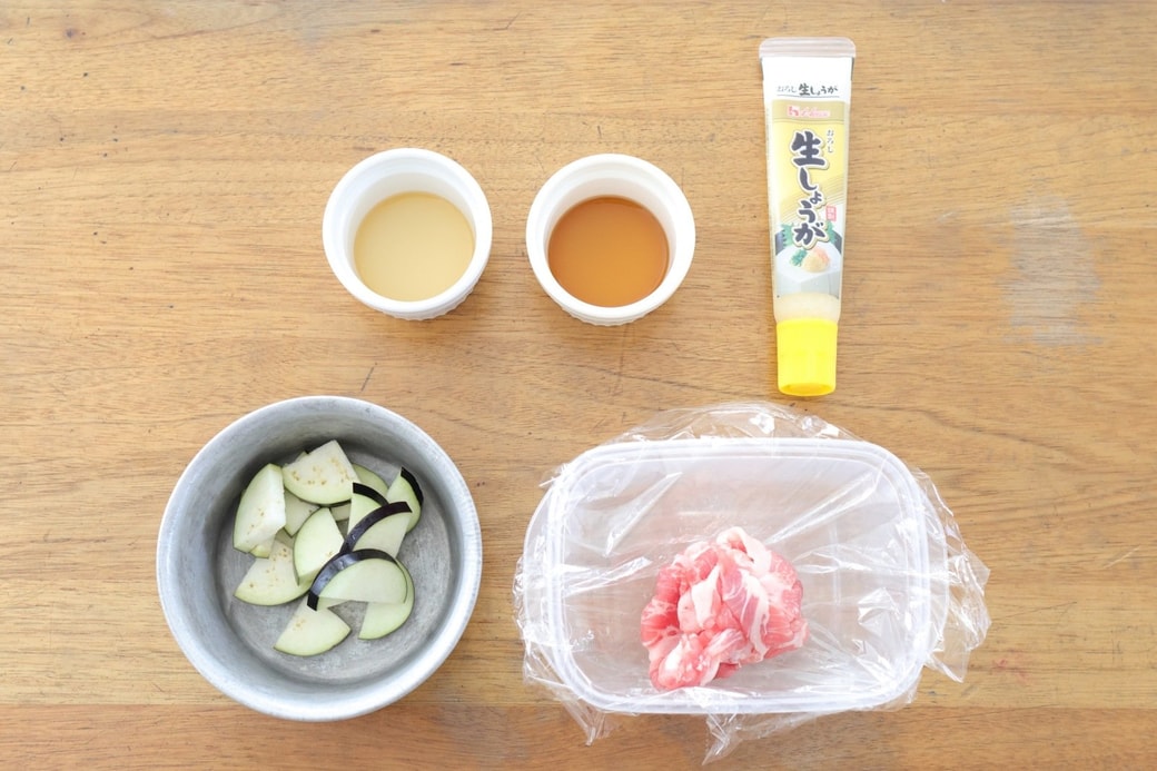 ナスと豚肉のおにぎり