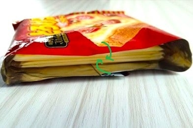 袋を内側に折り込む。